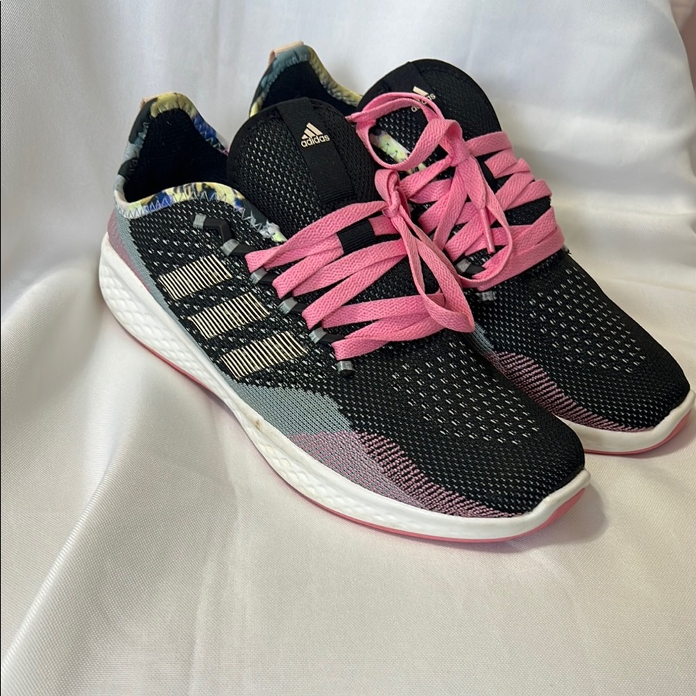 Adidas Women's Black and Pink Athletic Shoes